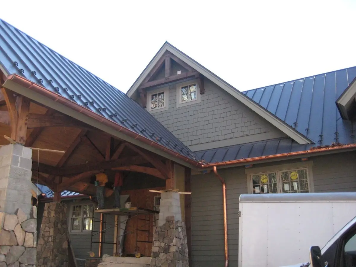 Craftsman Roofing team delivering quality roofing work in Azalea Park